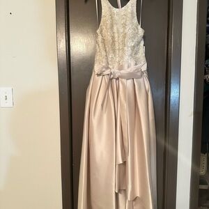 NWT Ignite Evenings champagne Lace and Mikado Halter Ball Gown size 12